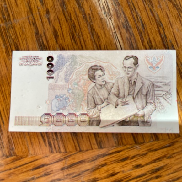 RARE! Thailand 1000 Baht Banknote - Picture 2 of 2